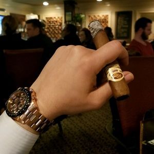 Meet your Posher, Denny